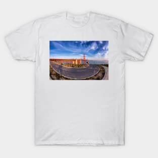 Cyclist and Golden Gate Bridge T-Shirt